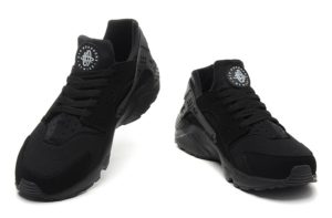 Nike Huarache черные (35-45)