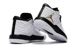 Nike Air Jordan Melo M13 белые с черным (40-44)